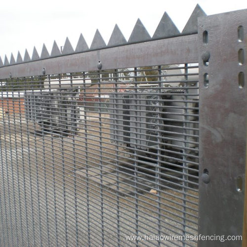High Security Anti Climb Fence with Top Spikes